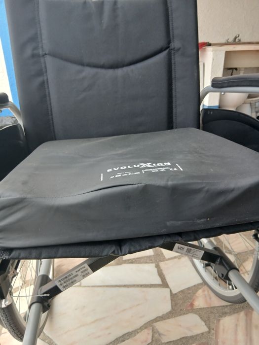 Cadeira rodas Karma + almofada anti escaras