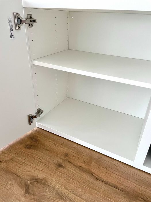 BESTÅ Estante com portas branco (duas peças)