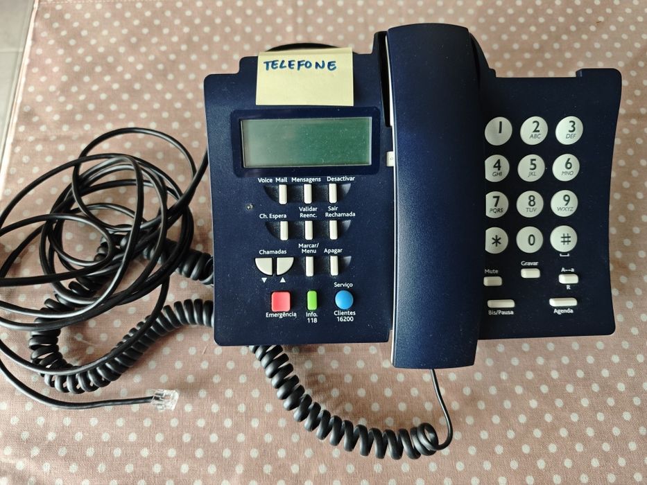 Telefone Fixo de Secretária (com Ecrã e Teclas de Atalho)