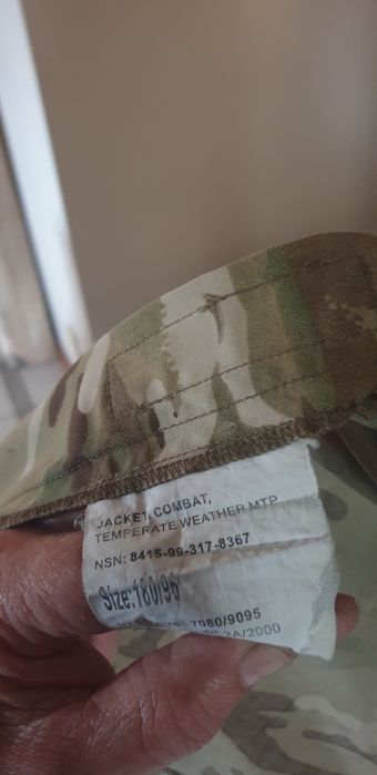 Fato completo e calça separada.