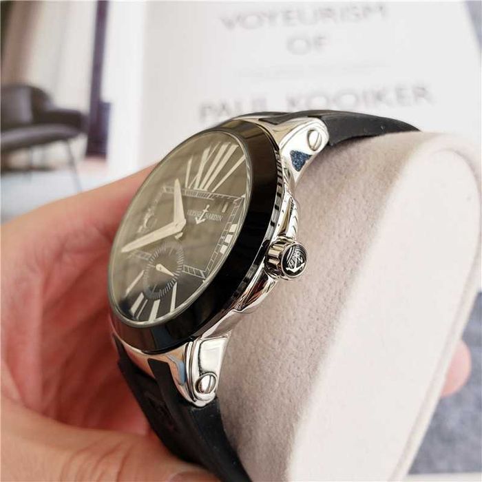 Годинник автоматичний  Ulysse Nardin Executive Dual Time black
