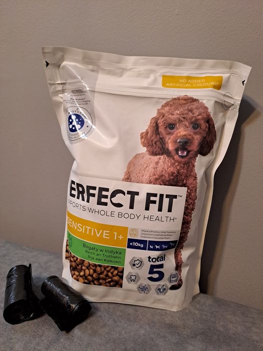 Karma dla psa Perfect Fit plus woreczki na odchody