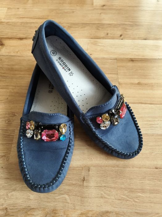 Buty damskie typu mokasyny/rozmiar 40