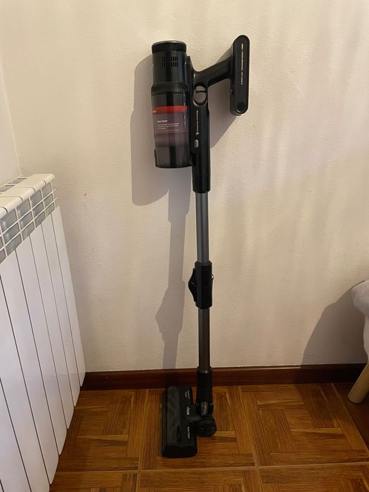 Aspirador Vertical Ufesa Inspire U7 Digital