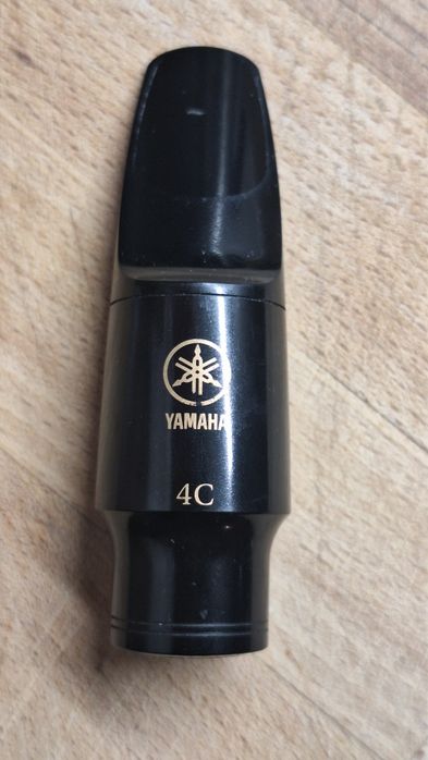 Boquilha Yamaha 4C para saxofone alto