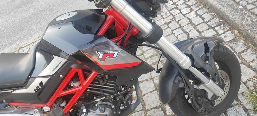 Benelli TNT 125 2021