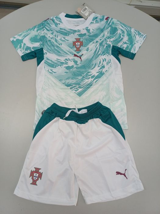 Equipamento criança seleção Portugal alternativo