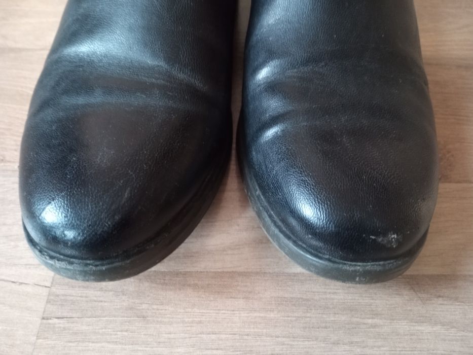 Czarne używane botki