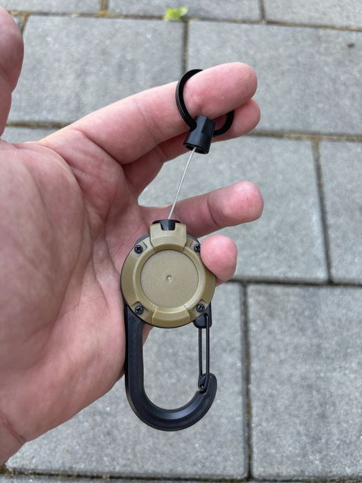 Карабін ретрактор з витяжним тросом тактичний колір койот, олива, чорн