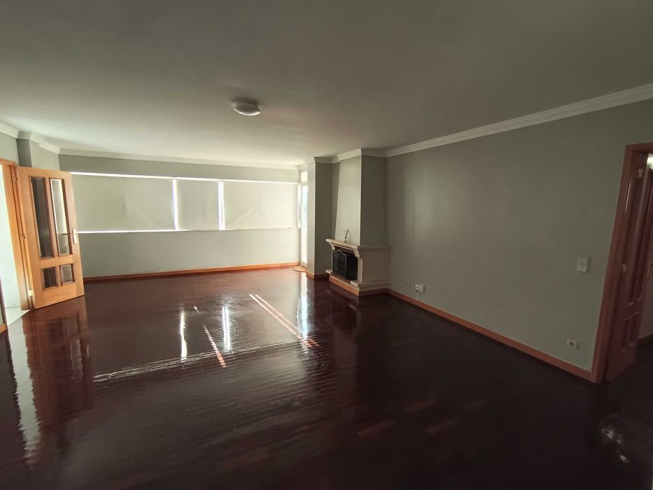 T3 Espaçoso com Garagem em Ferreiros Braga