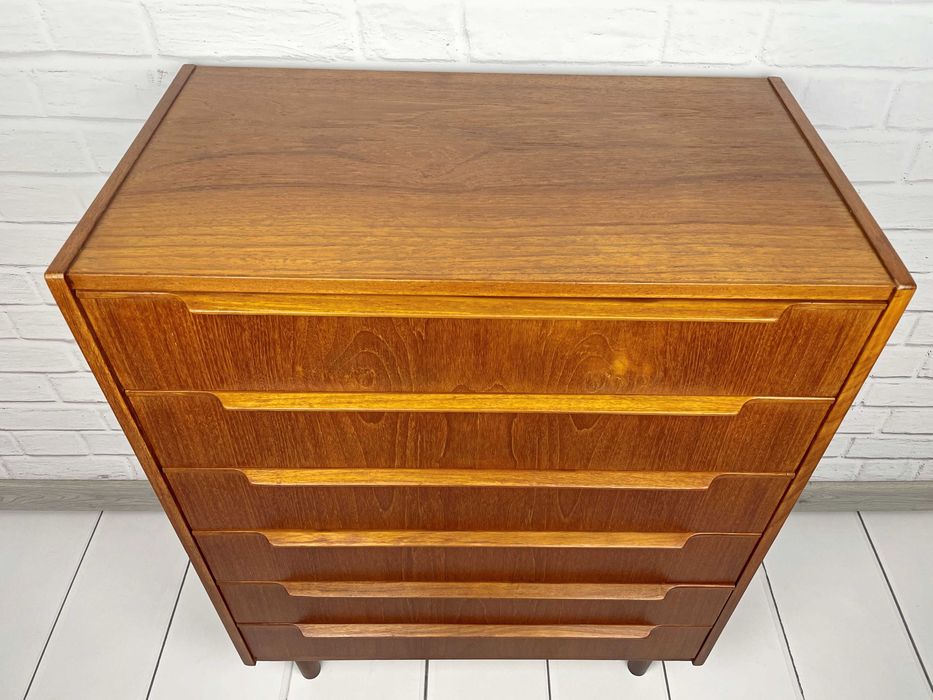 Duńska komoda tekowa highboy z lat 60 – Mid-Century, po renowacji, PRL