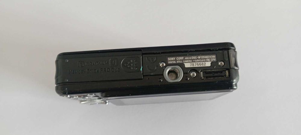 Sony cyber-shot DSC-W120