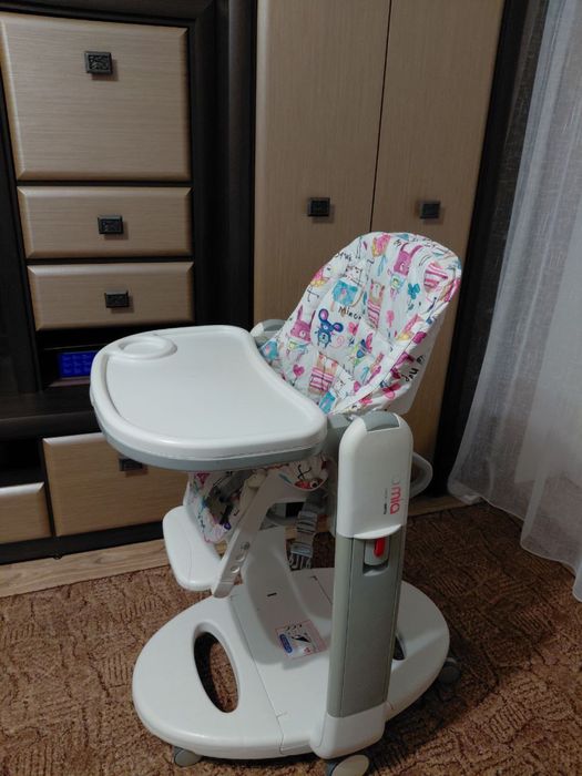 Стілець для годування Peg-Perego Tatamia Follow Me