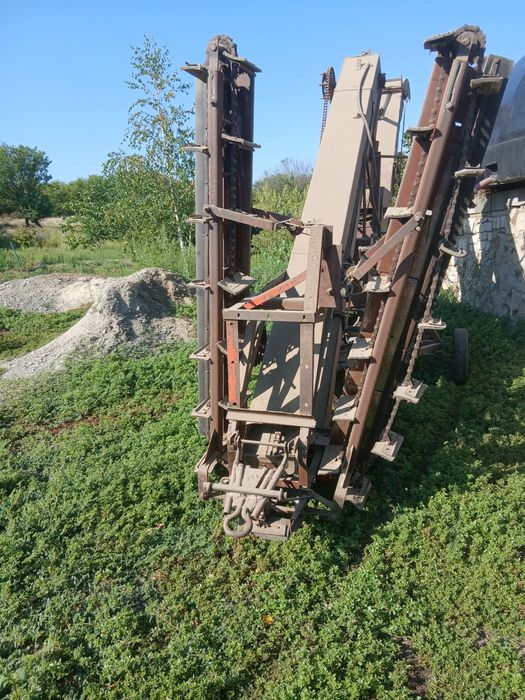 Продам навантажувач зерномет ЗМ - 60