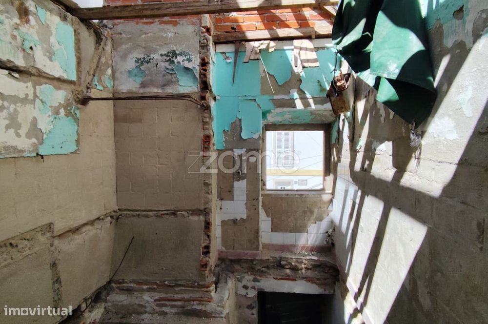 Apartamento T1 para remodelação total