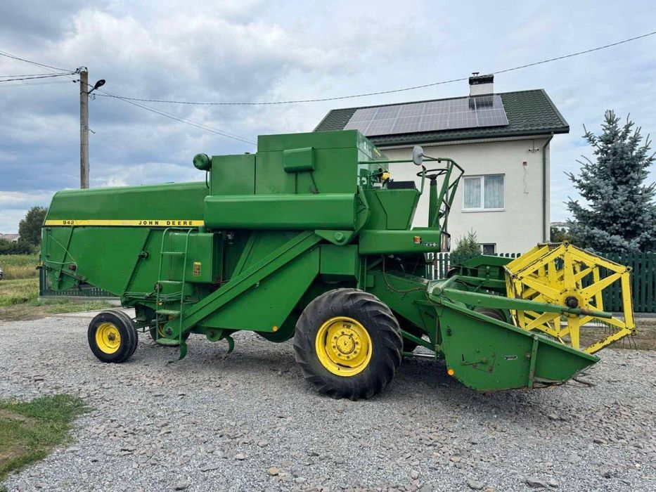 Комбайн свіжопригнаний John Deere 942