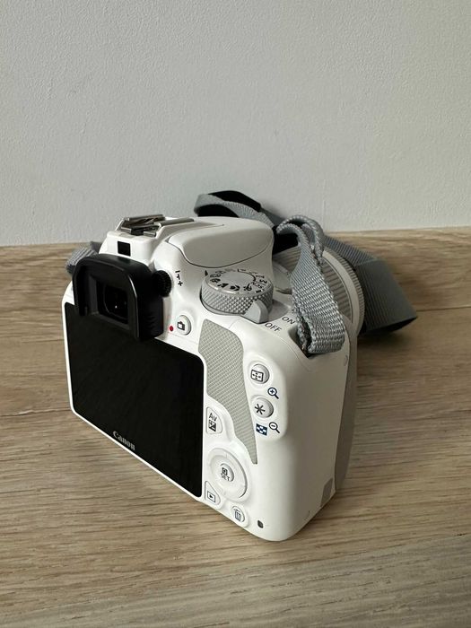 Canon EOS 100D Biały + obiektyw jak nowy 500 klatek