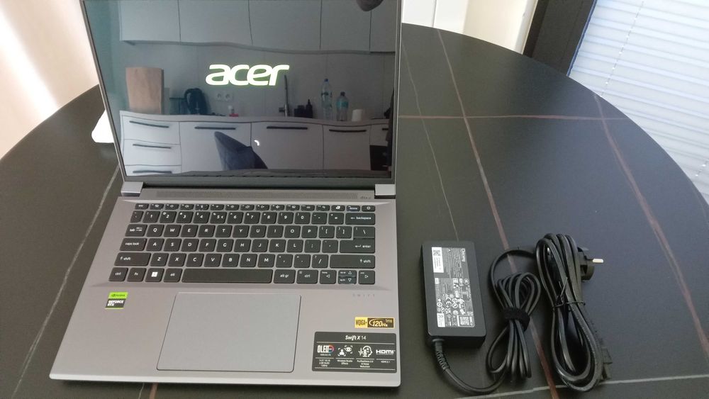 Acer Swift X 14 SFX14-72G – Ultra 7 155H / RTX 4060 / 32GB / OLED