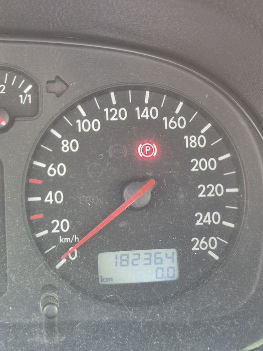 Volkswagen Golf IV 1.6 SR
