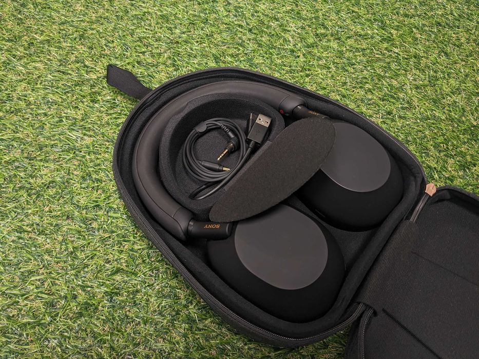 НОВІ навушники SONY WH-1000XM5 Black. Оригінал з США