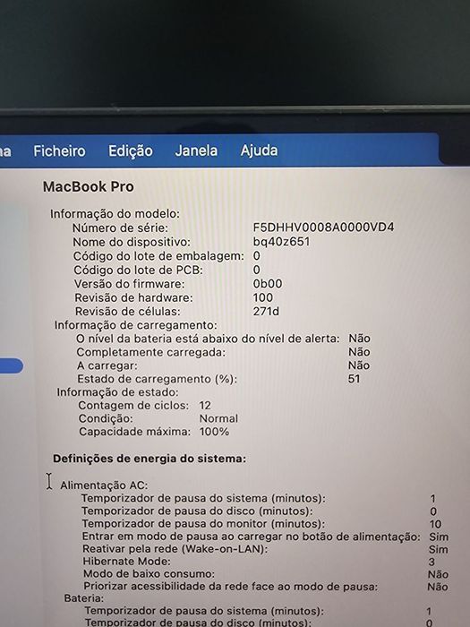 Macbook pro 14 m5 com rato preto apple