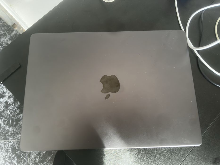 M3 Pro 14’ 18G RAM 500G Disco