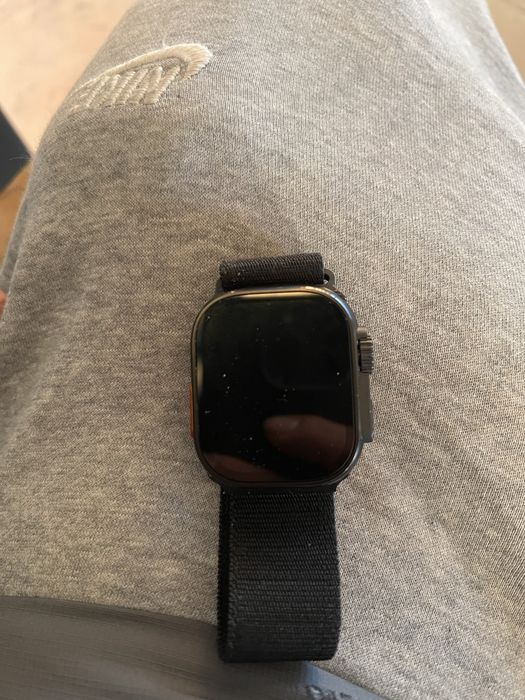Smartwatch preto