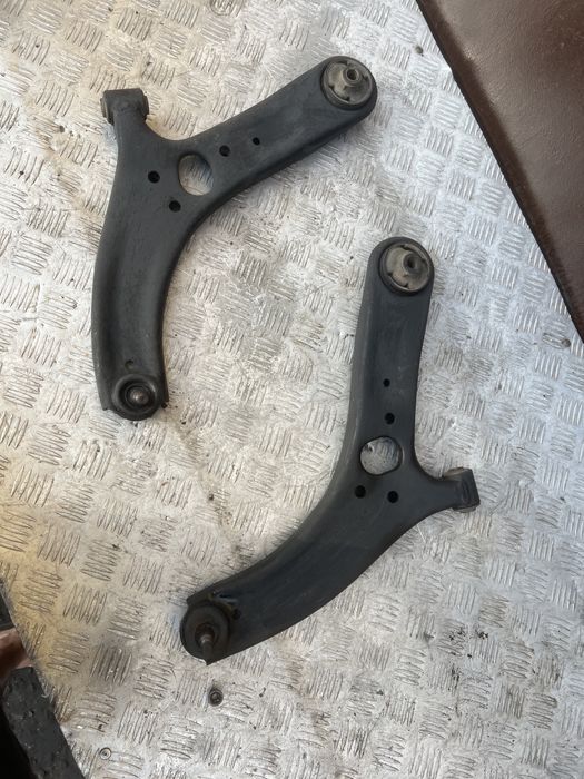 Передний рычаг Киа рио 12 год kia rio 3