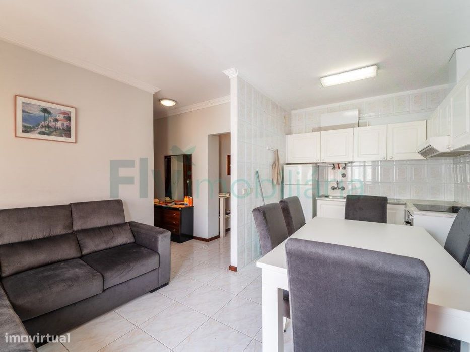 Apartamento T1 em Aver-O-Mar - 2ª Linha de Praia