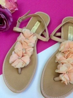 Босоніжки atmosphere