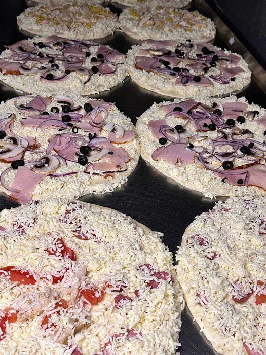 Постачальник готової їжі: Піца заморожена 30см (натуральний склад)