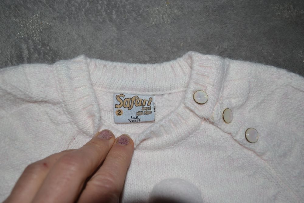 Дитячий светрик на дівчинку