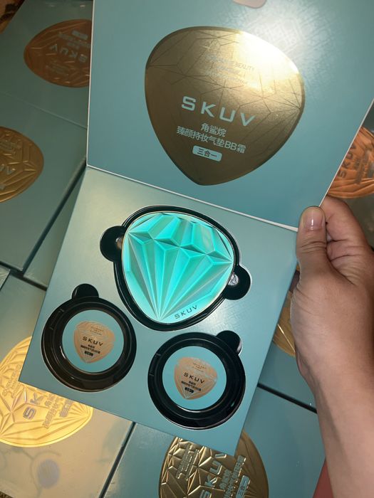 ОПТ/ Топовий діамантовий кушон для обличчя Skuv + 2 змінні рефіли