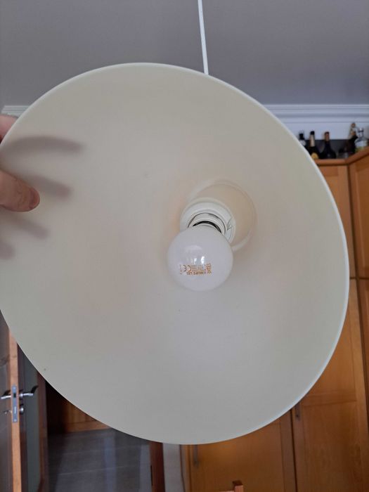 Candeeiro de teto branco