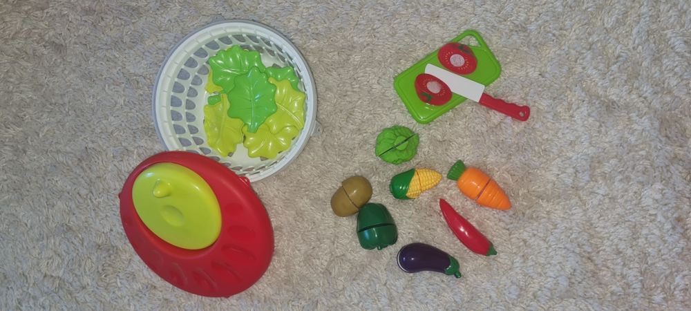 3 kits de cozinha louça, máquina de café e legumes