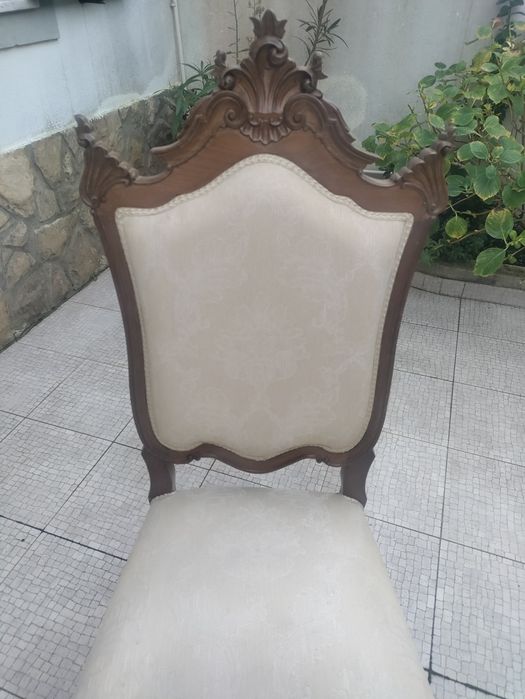 Cadeira antiga de quarto