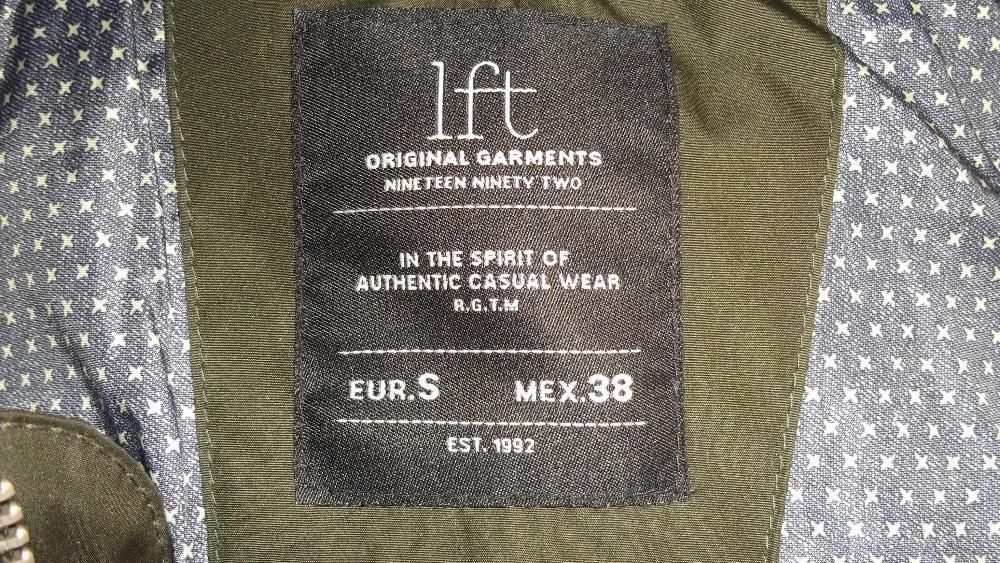 parka de homem muito pratica