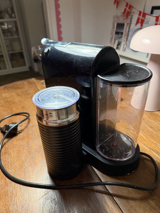 Nespresso ze spieniaczem