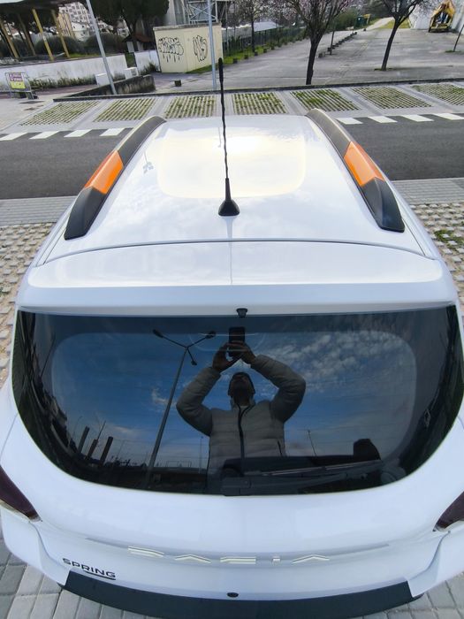 Dacia Spring Essential