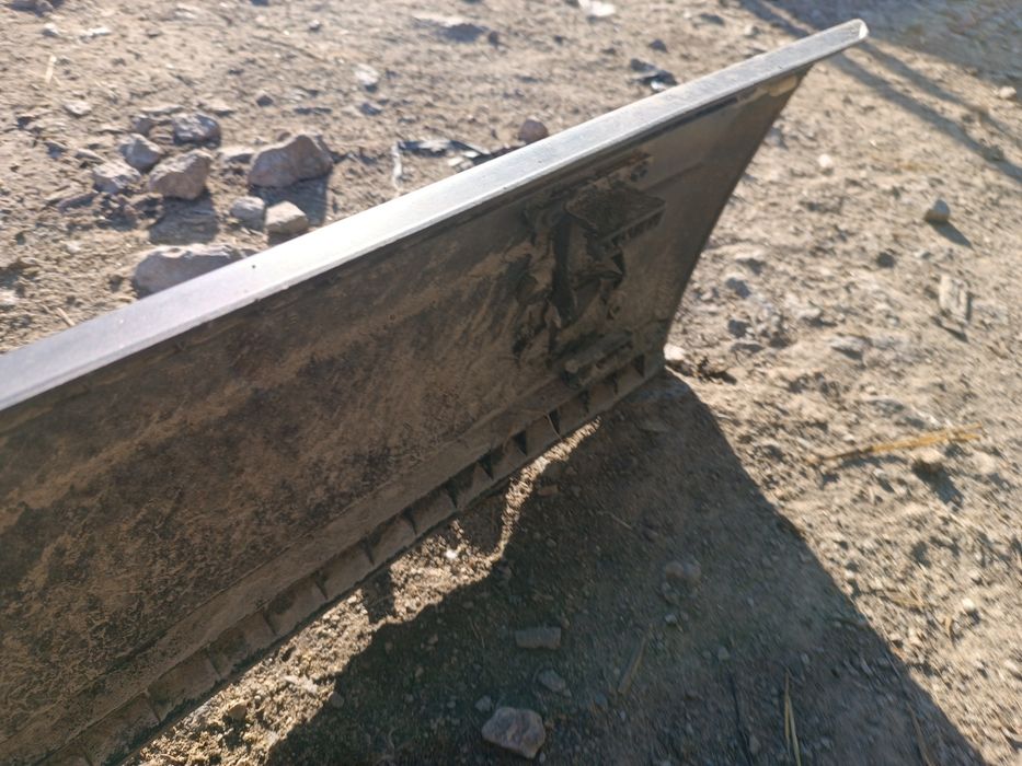 Продам бампери перід/зад ауді 80 б2