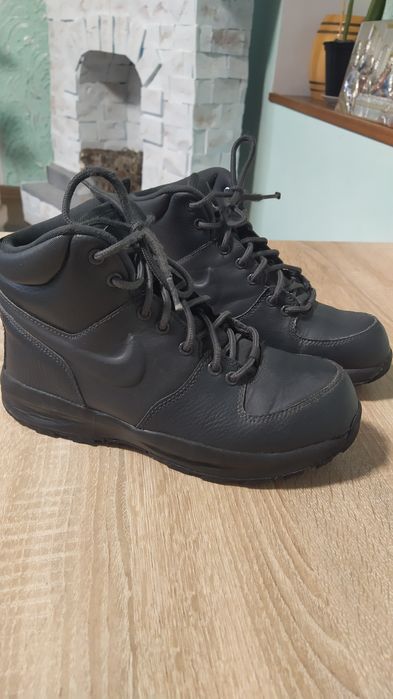 Кросівки, черевики Nike Manoa. Розмір 37,5