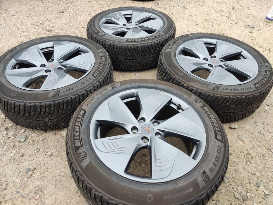 Komplet oryginalnych felg cupra 5x112 18 cali