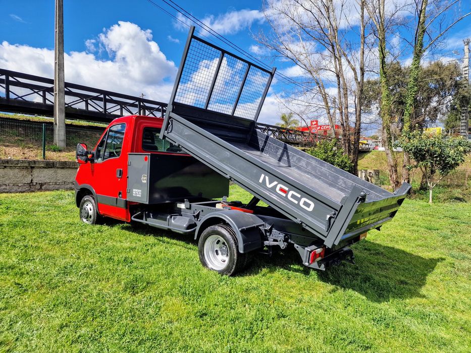 Iveco basculante 3.500 kg