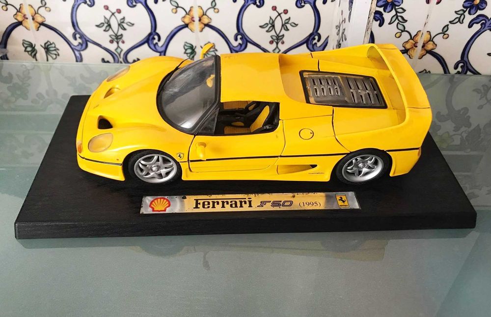 Carros metal burago coleção shell ferrari f50 1/18 miniaturas