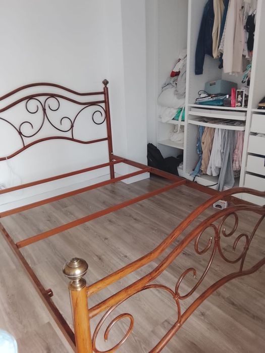 Cama de ferro sem estrado 2,00x1,40