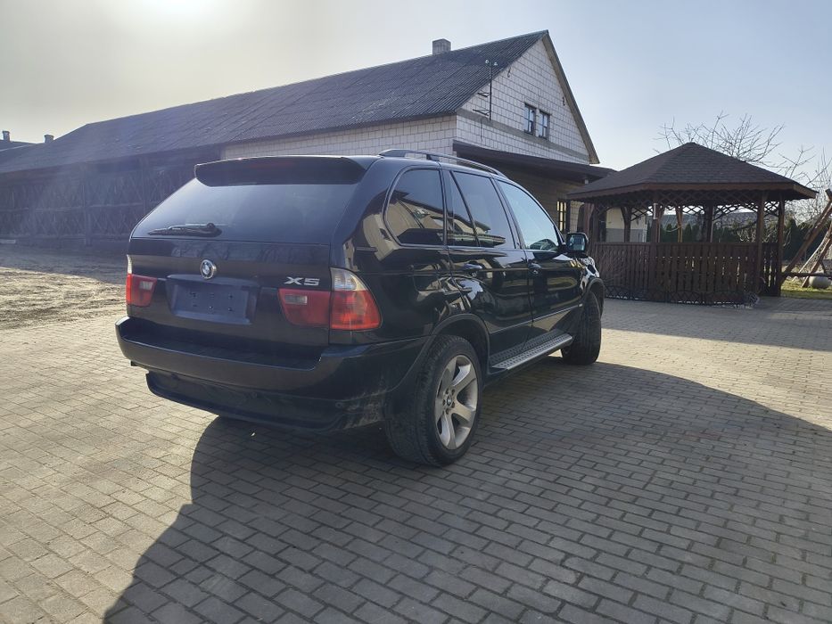 Samochód osobowy BMW X5