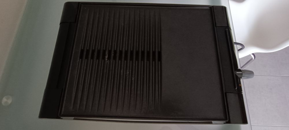 Grelhador eléctrico Philips HD4419