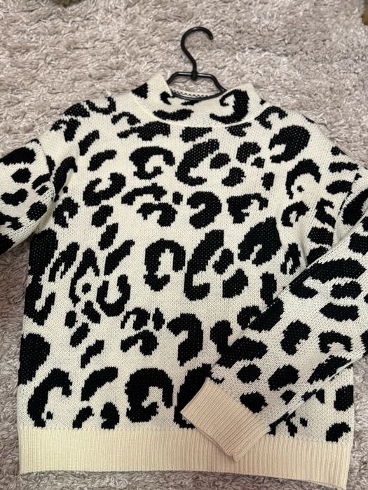 Продам теплый свитер