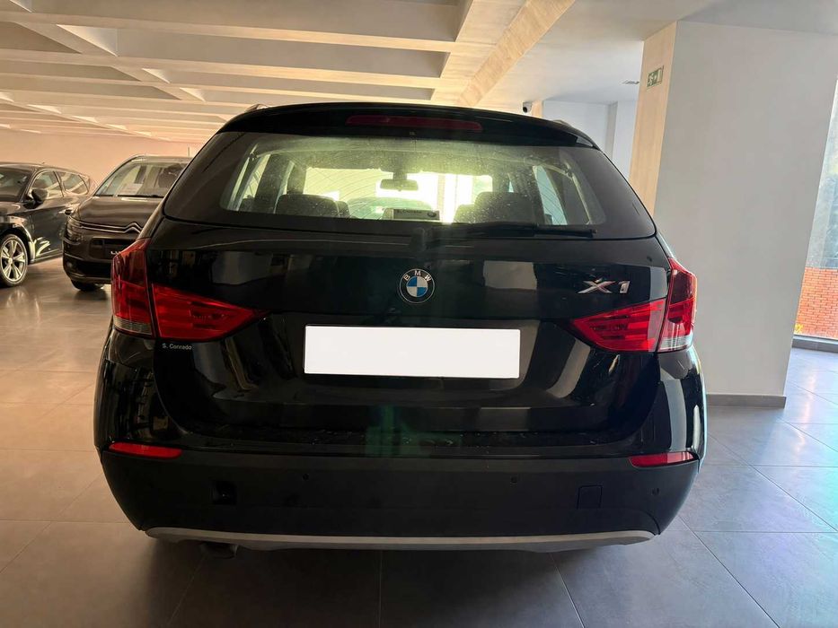 BMW X1 sDrive18d – Diesel – Caixa Manual 6 Velocidades – 151.000 km