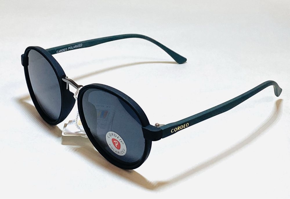 Сонцезахисні окуляри з Італії